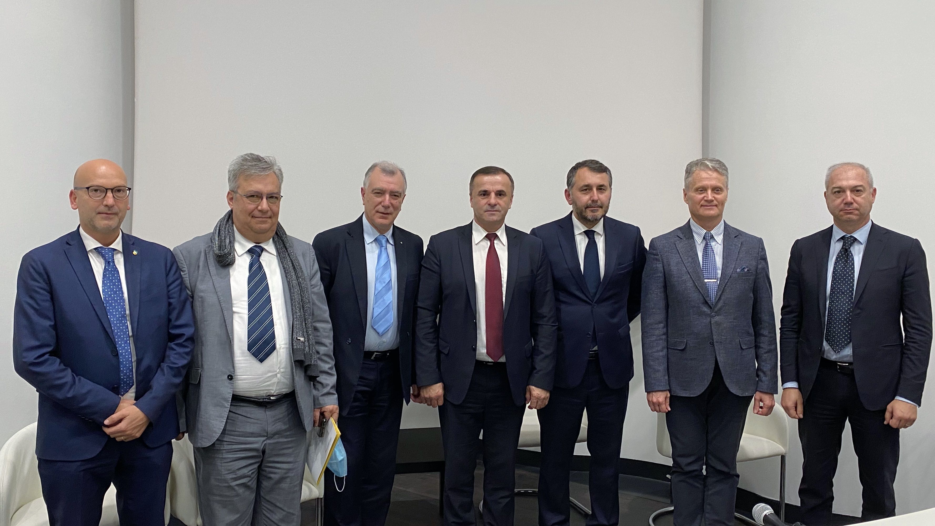 Il Presidente Confimi Industria Veneto Alessandro Trentin, il Presidente Vasile Tarlev, Il Presidente Mariano Rigotto, il Consigliere Regionale Zecchinato